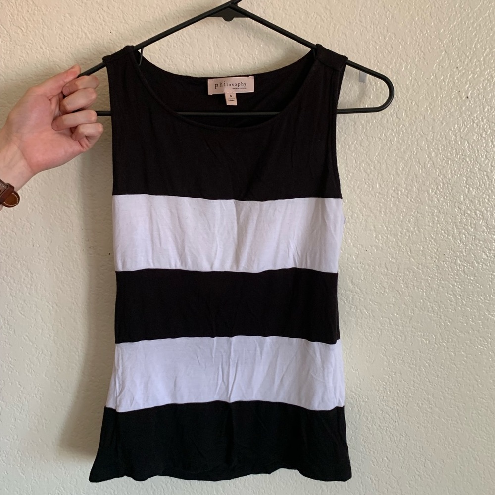 Sleeveless black & white top with draped back